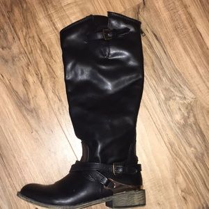 Black Boots for Fall